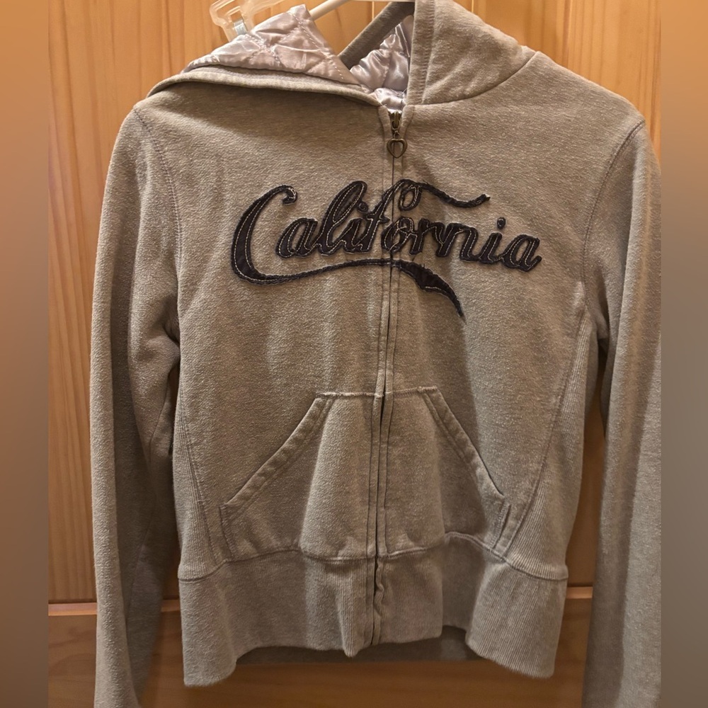 Reflex California Gray Quilted hoodie youth size large